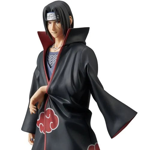 Close-up highlighting Itachi’s facial features and headband.