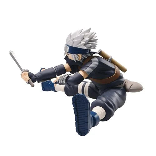 Side view showing Kakashi’s dynamic pose and outfit.