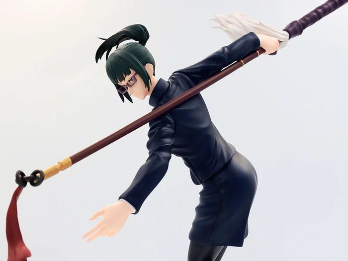 Side view showcasing Maki’s dynamic spear-wielding pose.