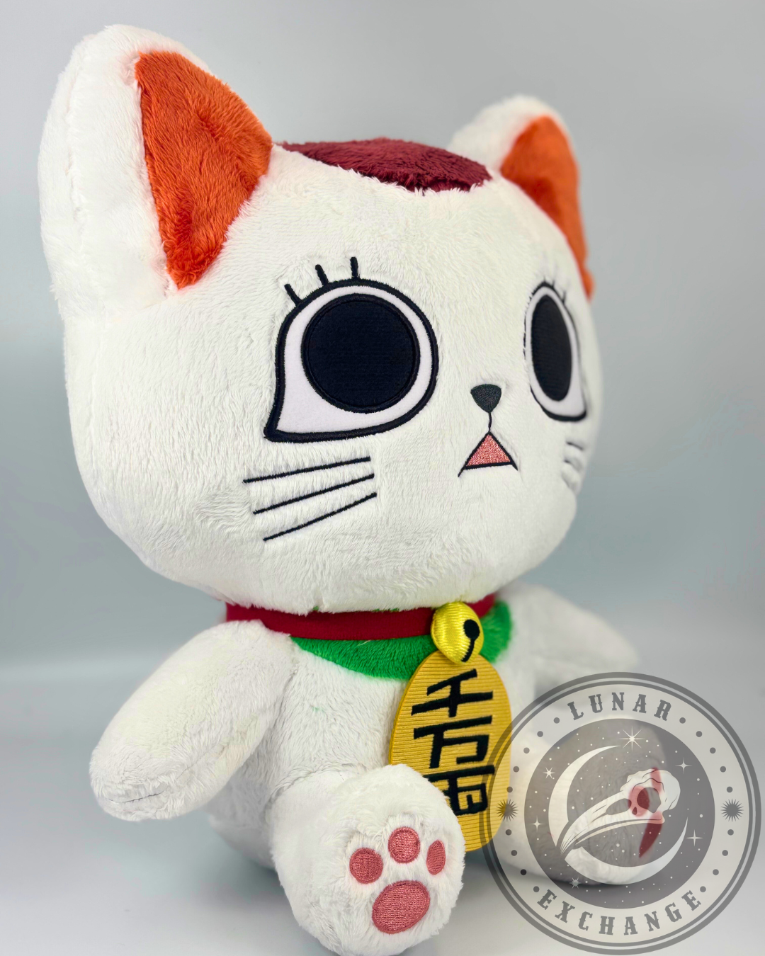 DanDaDan Turbo Granny Big Nui Plush – Bandai Namco Nui (12″ Beckoning Cat)
