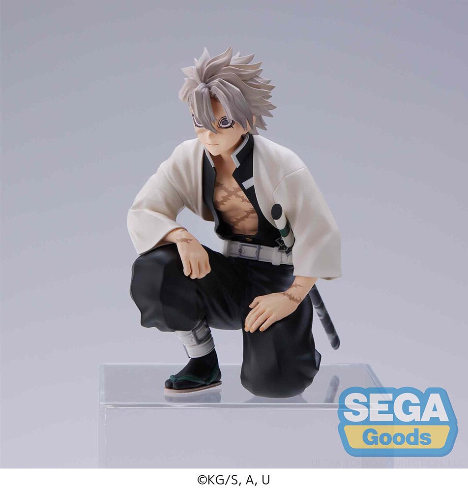 Side profile showcasing Sanemi's kneeling pose and detailed uniform.