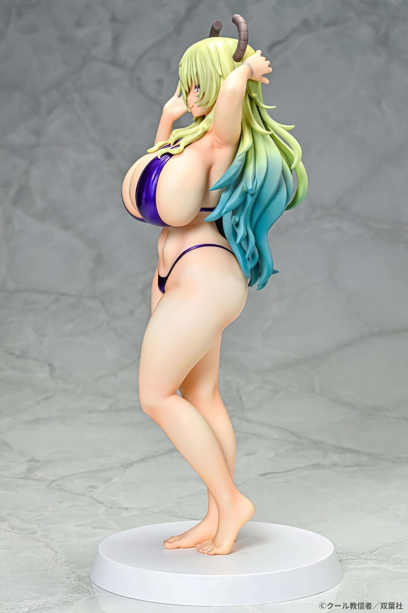 Side view showcasing Lucoa’s dynamic pose and flowing hair.