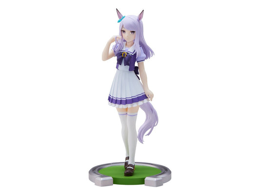 Front view of Mejiro McQueen non-scale figure by Banpresto