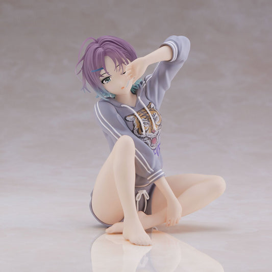 Front view of Toru Asakura Relax Time figure, seated pose