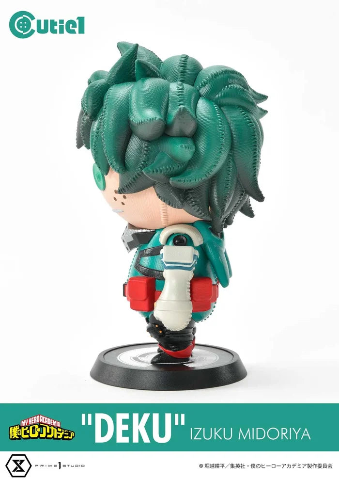 Side view of Cutie1 Izuku Midoriya figure highlighting textured costume and stitching effect.