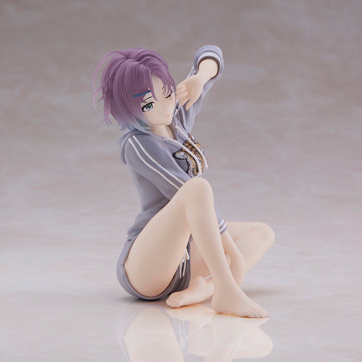 Side profile of Asakawa Touko figure highlighting sculpted hair and detailed hoodie from The Idolmaster series.