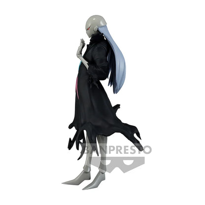Side view showcasing Beretta’s dynamic pose and attire.