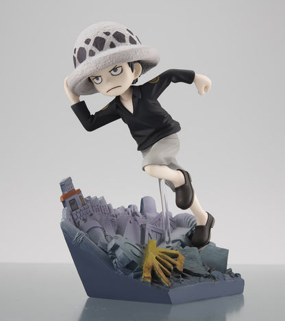 Series One Piece Trafalgar Law: Run! Run! Run! Figure in dynamic running pose.