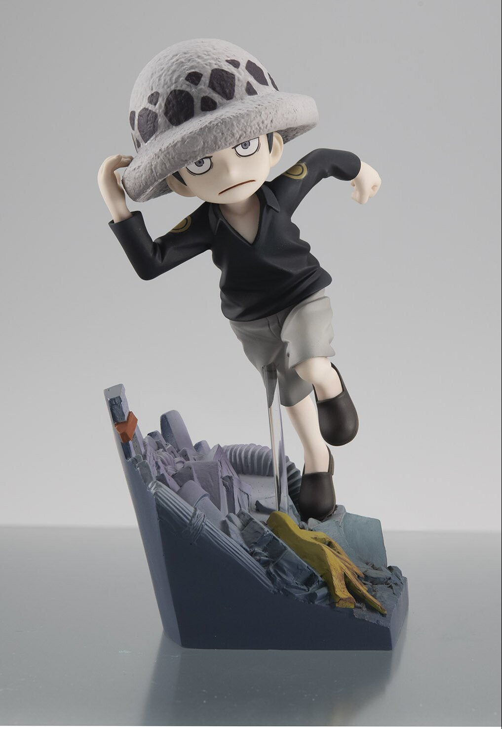 Close-up of Trafalgar Law’s face and sword detailing on MegaHouse G.E.M. Series figure.
