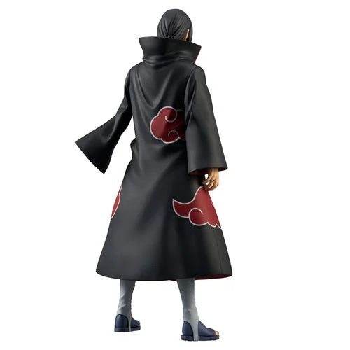 Rear view displaying the cloak’s red cloud patterns.