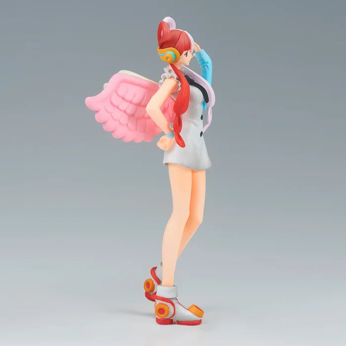 Side view of One Piece DXF The Grandline Series figure showcasing paintwork and character accuracy.